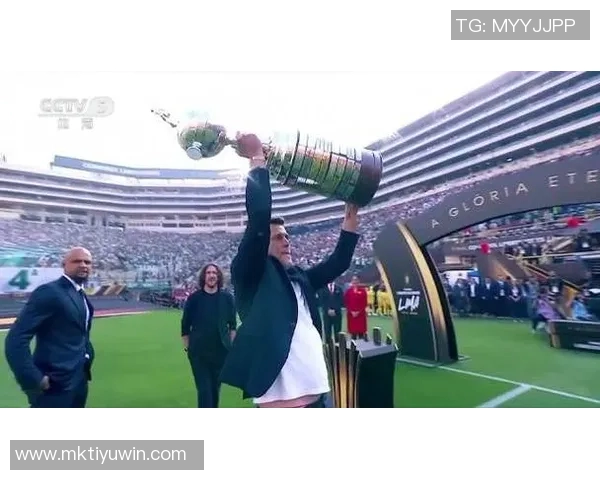 弗拉门戈在解放者杯半决赛首回合小胜竞技占得先机次回合争夺即将开启 弗拉门戈在解放者杯半决赛首回合小胜竞技占得先机次回合争夺即将开启