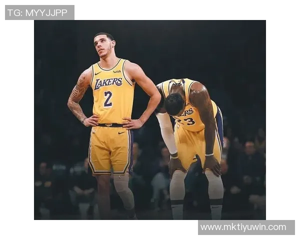 朗佐鲍尔在骑士训练营表现突出展现融入球队的潜力与决心 朗佐鲍尔在骑士训练营表现突出展现融入球队的潜力与决心