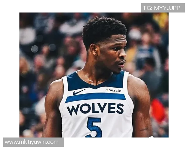 爱德华兹表现出色13投9中砍下23分4助攻正负值高达28分