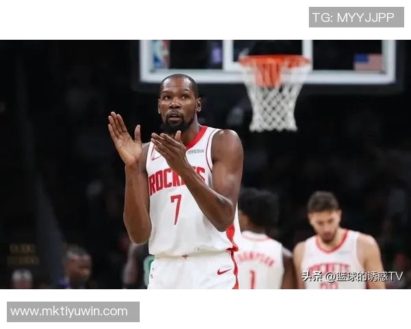 乌度卡称赞申京传球能力提升决策速度显著加快助力球队表现 乌度卡称赞申京传球能力提升决策速度显著加快助力球队表现