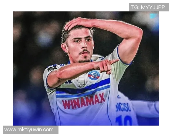 巴黎防线失误频频潘尼切利再进一球斯特拉斯堡扩大领先优势 巴黎防线失误频频潘尼切利再进一球斯特拉斯堡扩大领先优势